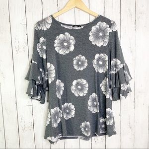 Elliott & Vine} Cold Shoulder Soft Tunic L